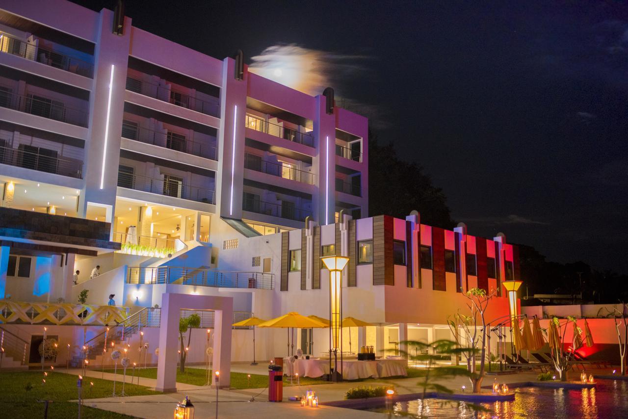 Baobab Tree Hotel & Spa Mahajanga Luaran gambar