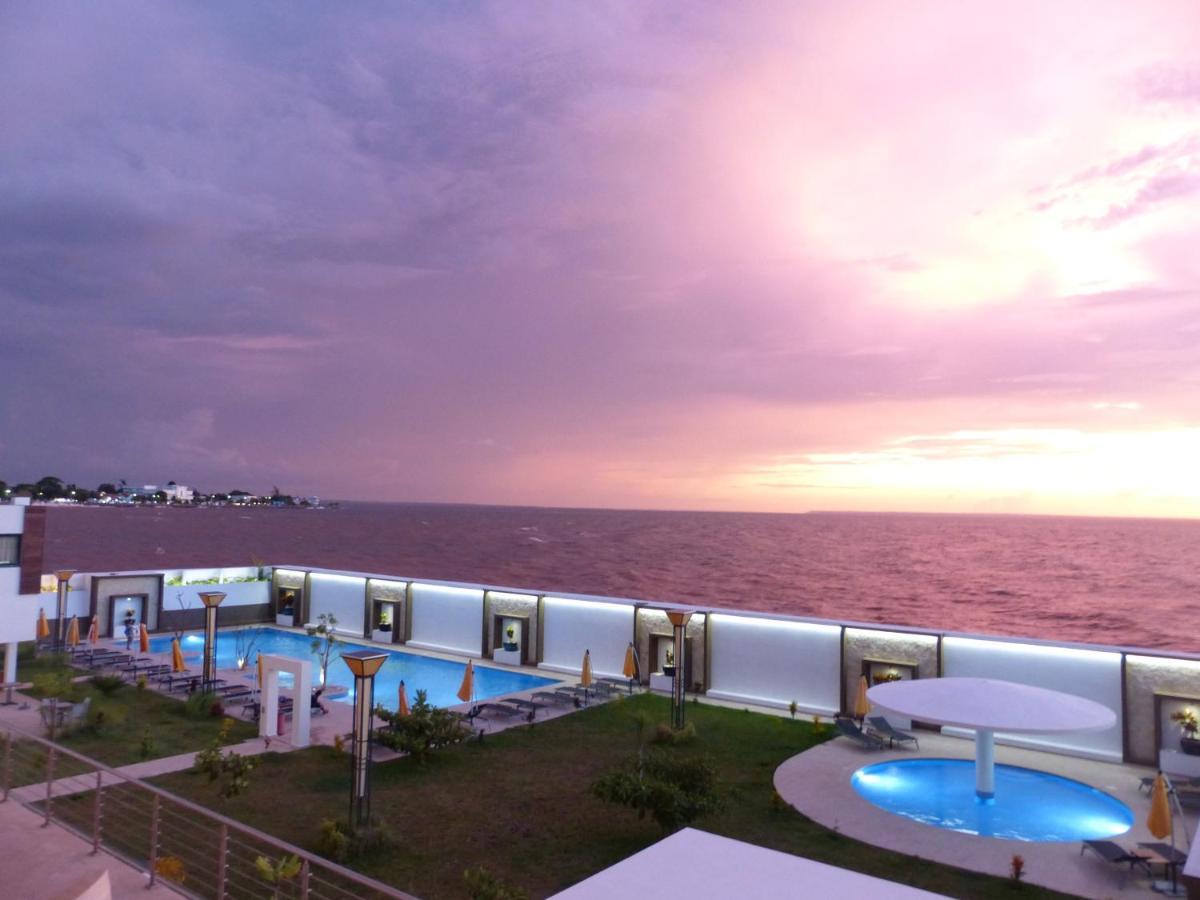 Baobab Tree Hotel & Spa Mahajanga Luaran gambar